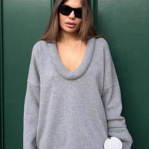 3D V Neck Paneled Oversized Solid Sweater
