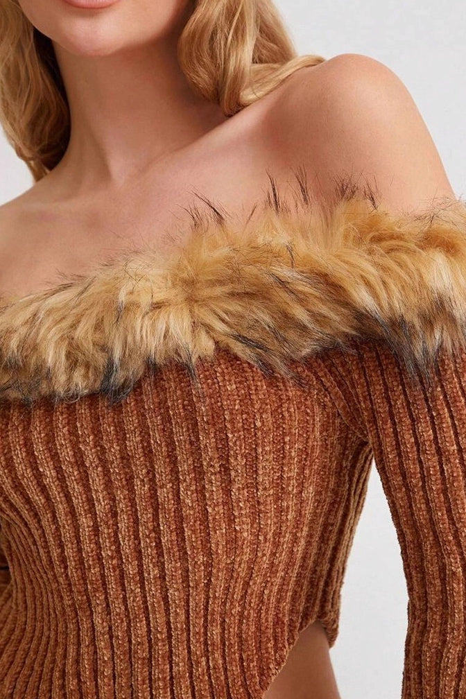 Off-the-Shoulder Fur Trim Slim Sweater